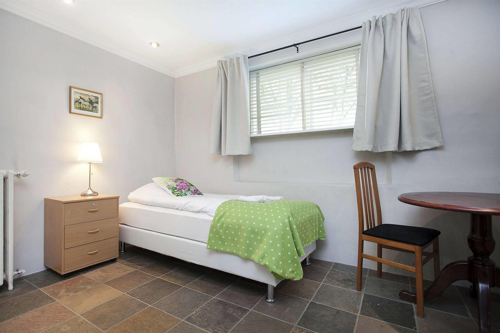 Skolabru Guesthouse Reykjavík Dış mekan fotoğraf