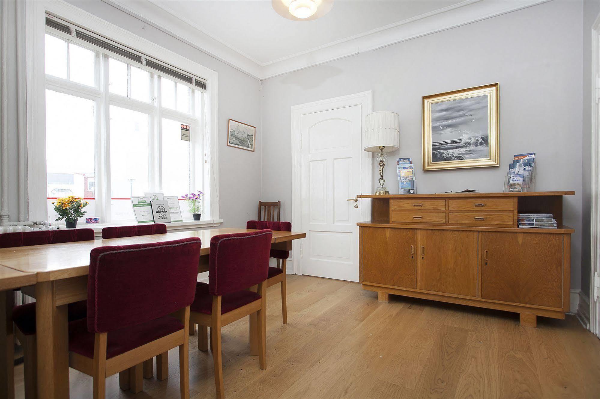 Skolabru Guesthouse Reykjavík Dış mekan fotoğraf